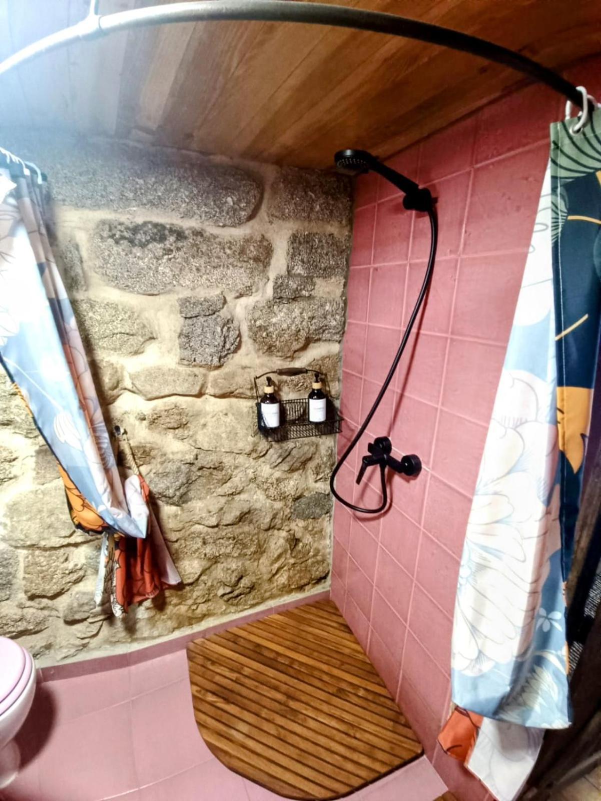 La Casita De Piedra Hébergement de vacances Navaluenga